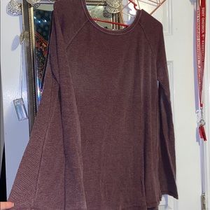 F21 heathered maroon thermal long sleeve, size L!!